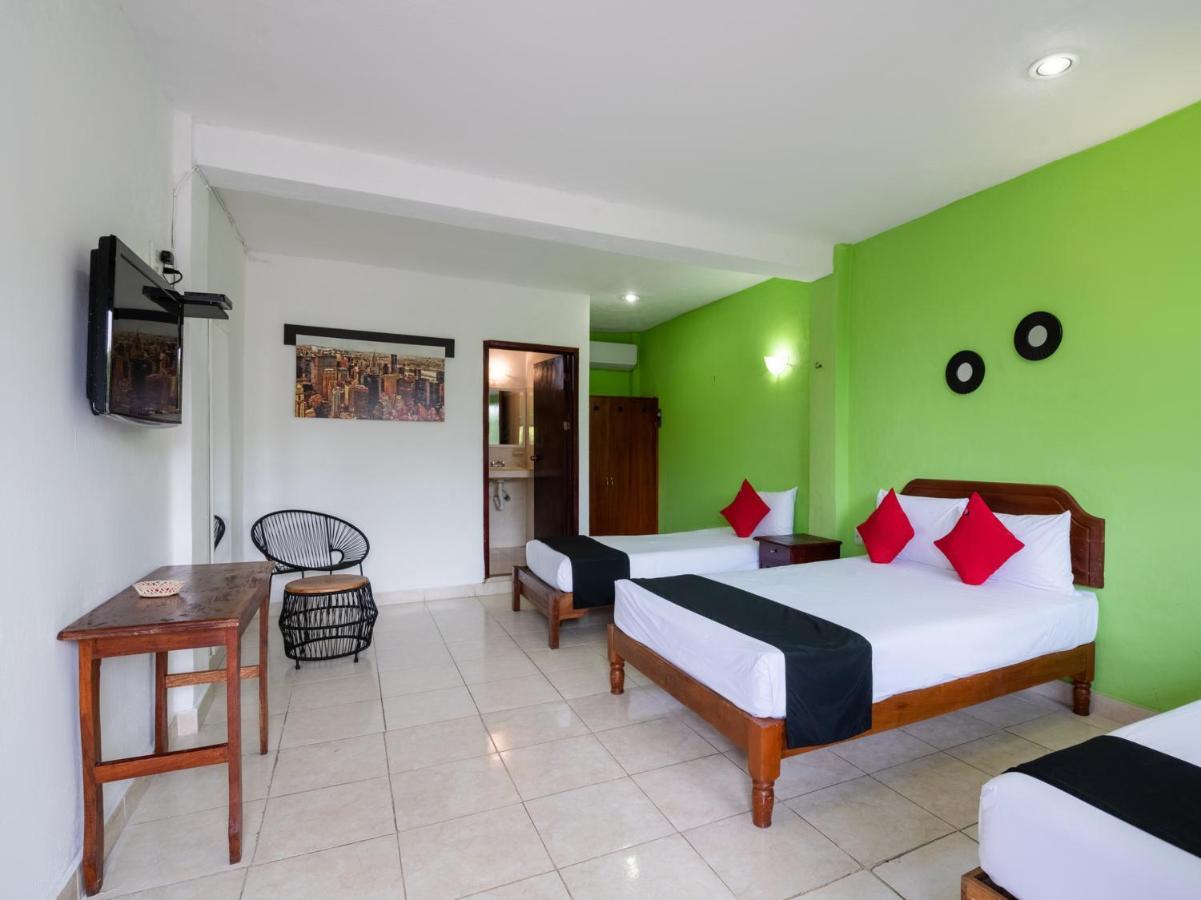 Capital O Hotel El Faisan Y El Venado Playa del Carmen Buitenkant foto