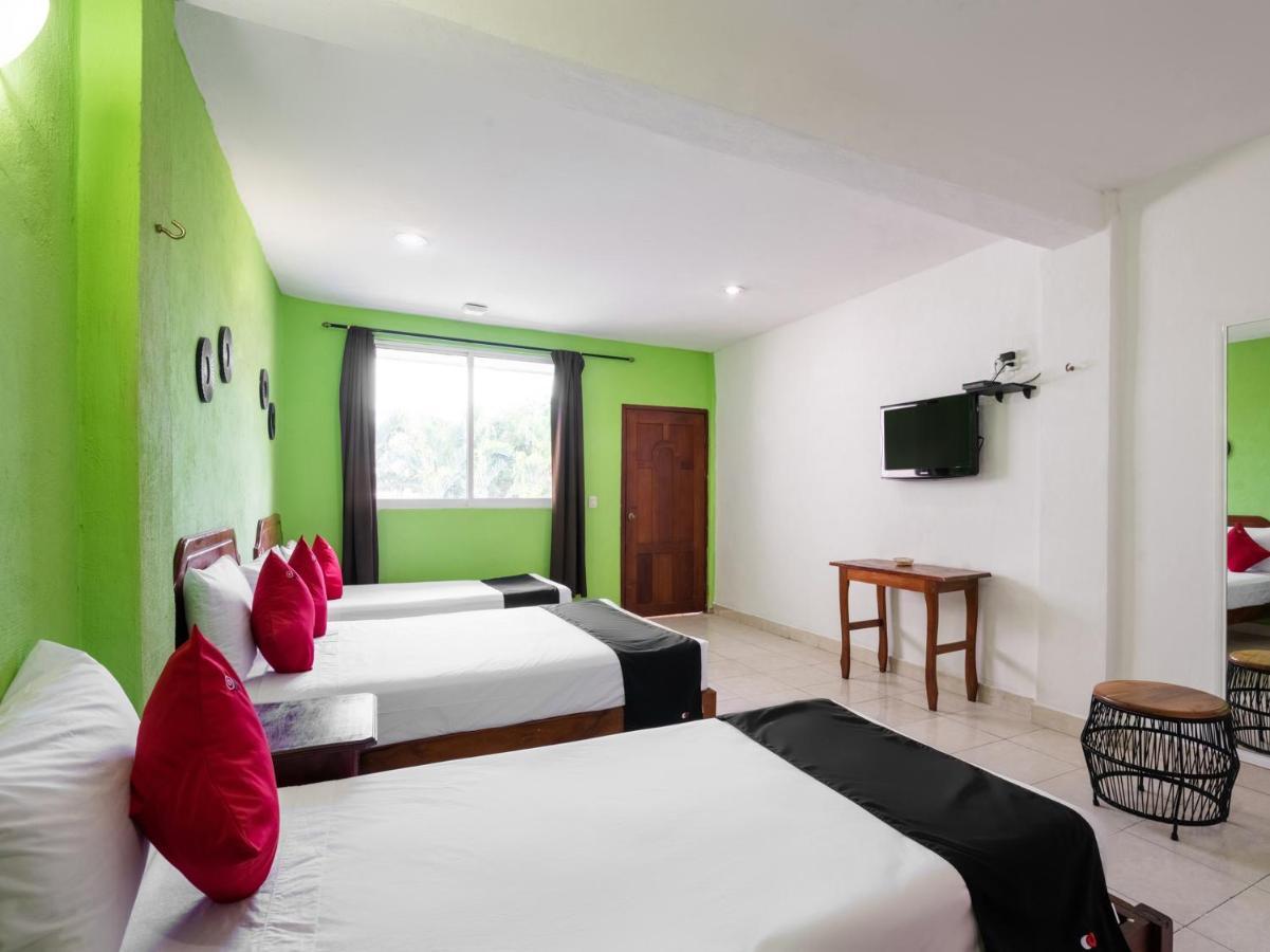 Capital O Hotel El Faisan Y El Venado Playa del Carmen Buitenkant foto