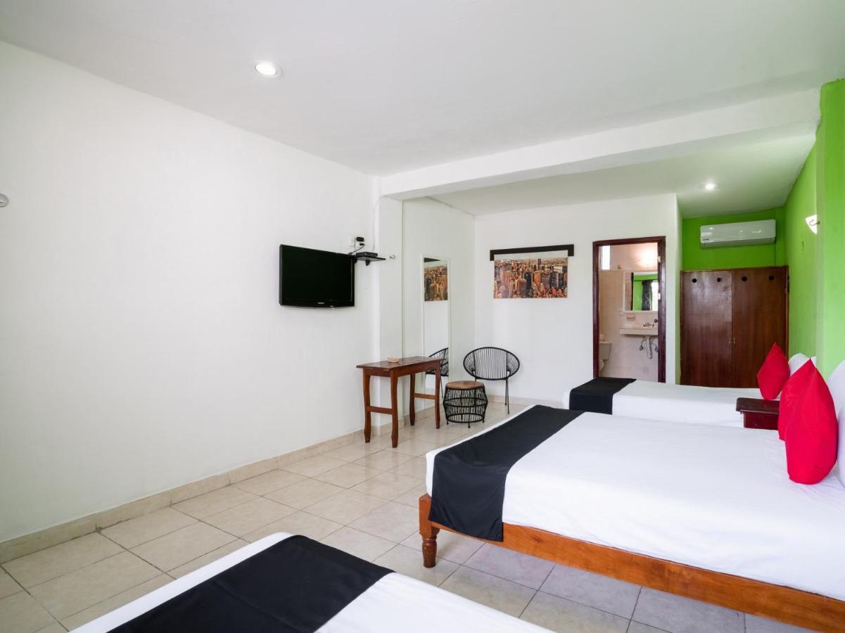 Capital O Hotel El Faisan Y El Venado Playa del Carmen Buitenkant foto